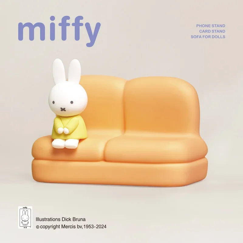 Kawaii Miffy Sofa Phone Stand – Cute Desk Decoration & Gift!